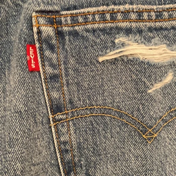 Levi’s 150 Yr. Ann. Selvedge Capital E 501, XOXO Collab., 28x30, EUC, $225 MSRP - Picture 11 of 13